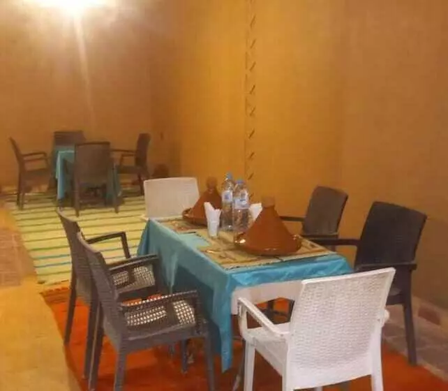 Retkeilymaja Riad Sahara Activity