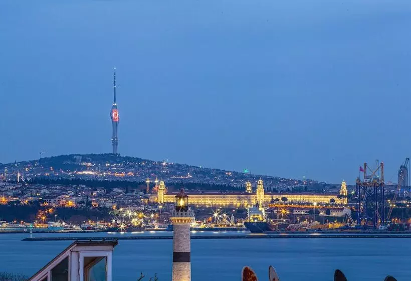 ホテル Blue Zerzevan Konak