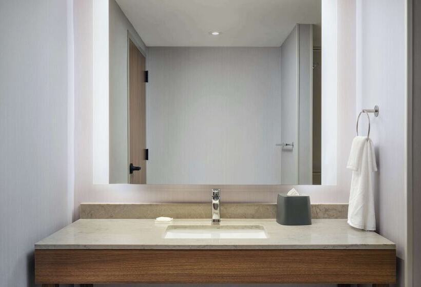 هتل Hyatt Place Melbourne Airport, Fl