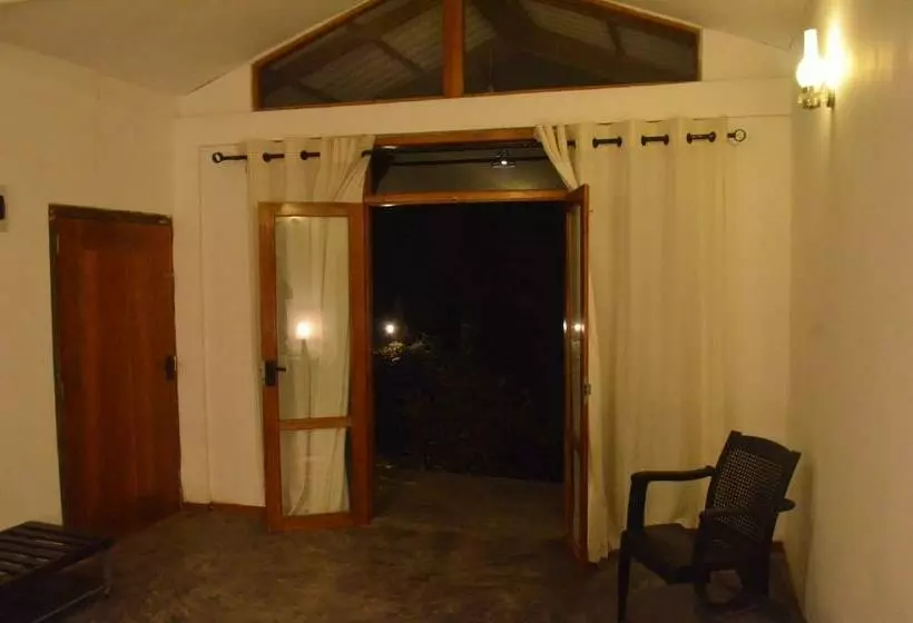 Hotelli The Wild Cottage By The River