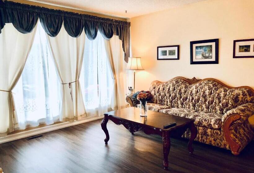 膳宿费 Cheerful Room With Private Bathroom