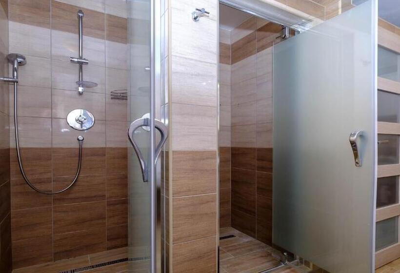 بنسيون Vila24 Levice