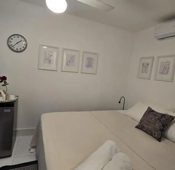 ベッドアンドブレックファースト Casa Rosada Beach Front