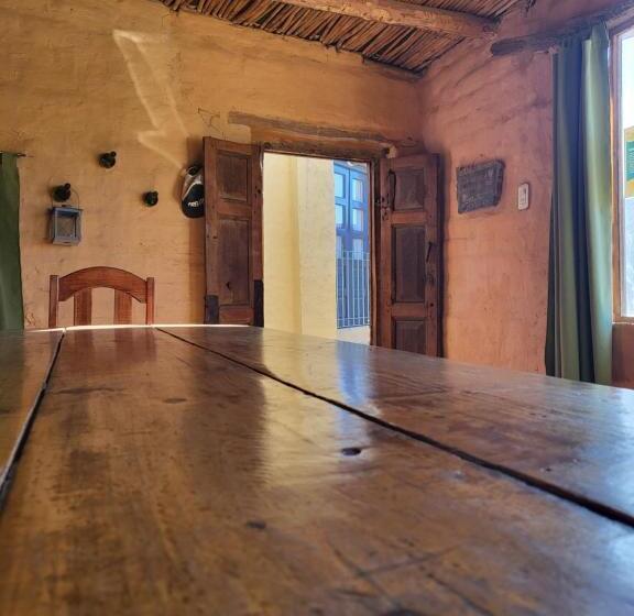 Bed and Breakfast Pacha Cuty Hostel