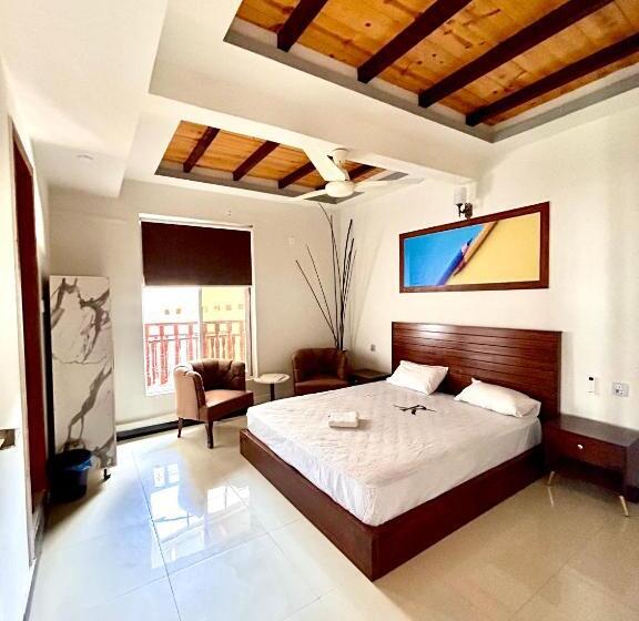 هتل Summit Resorts