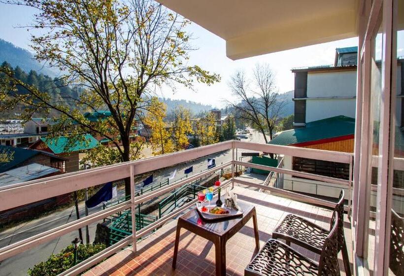 Hotel Vaayu Resorts And Spa