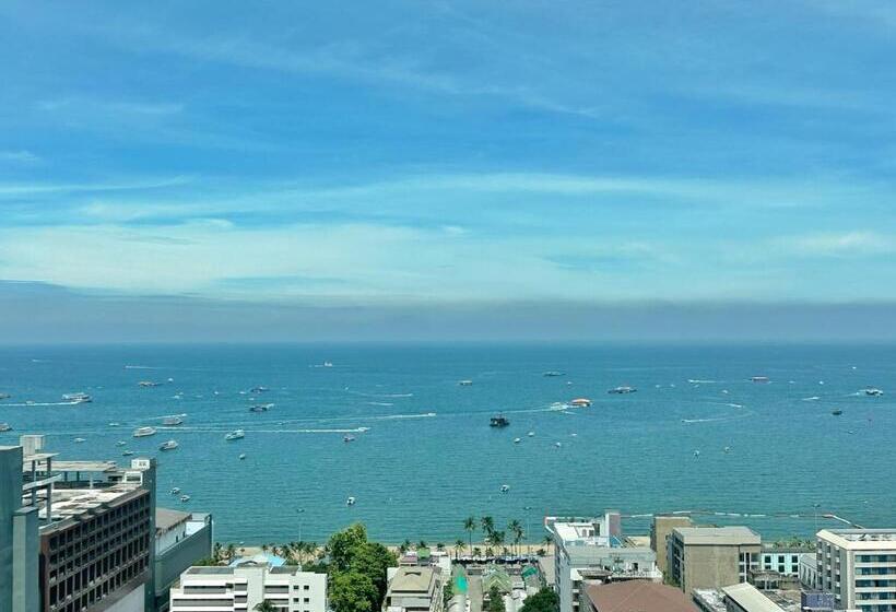 The Base Central Pattaya By Wwc