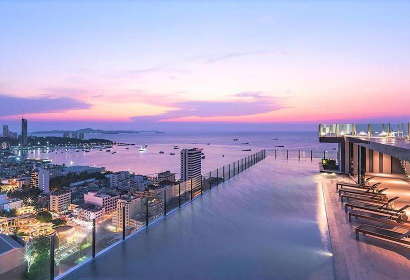 The Base Central Pattaya By Wwc