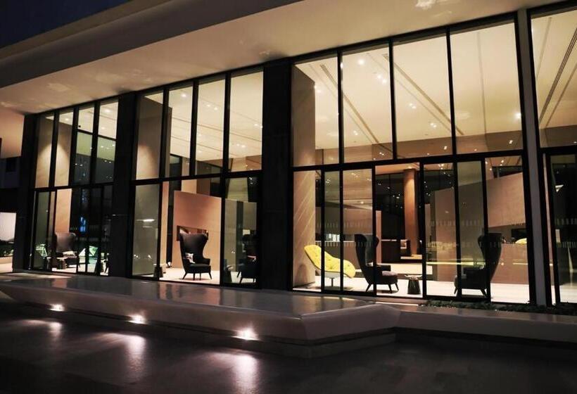 The Base Central Pattaya By Wwc