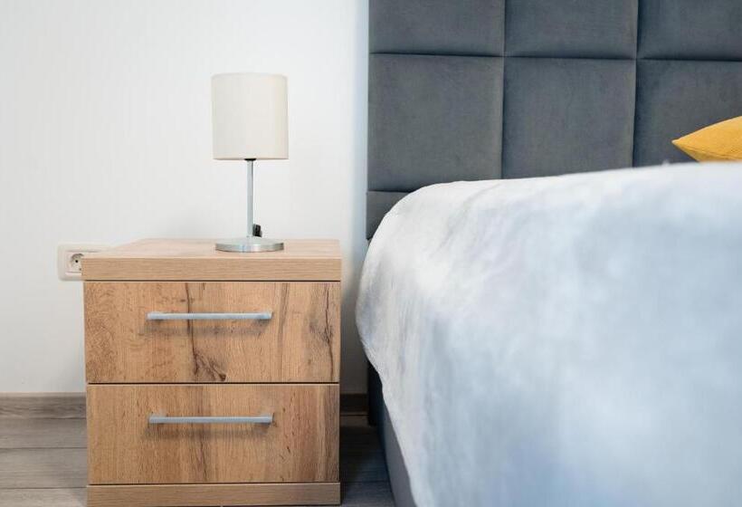 Almar Luxury Residence Renting Apartments & Free Pool