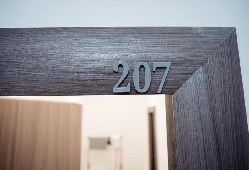 Almar Luxury Residence Renting Apartments & Free Pool