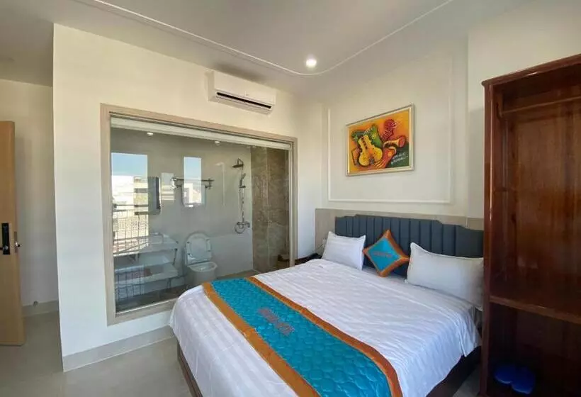 هتل Khách Sạn Biển Xanh