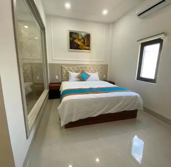 هتل Khách Sạn Biển Xanh