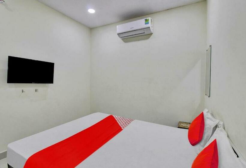 Hotel Oyo Flagship 81143  Green Farm