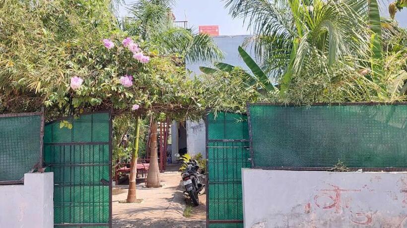 Hotel Oyo Flagship 81143  Green Farm