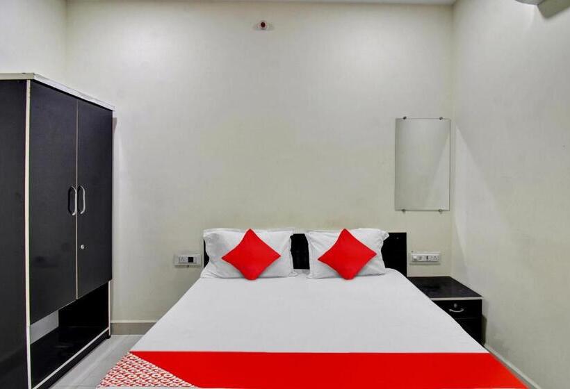 Hotel Oyo Flagship 81143  Green Farm