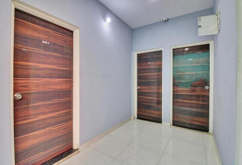 Hotel Oyo Flagship 81143  Green Farm