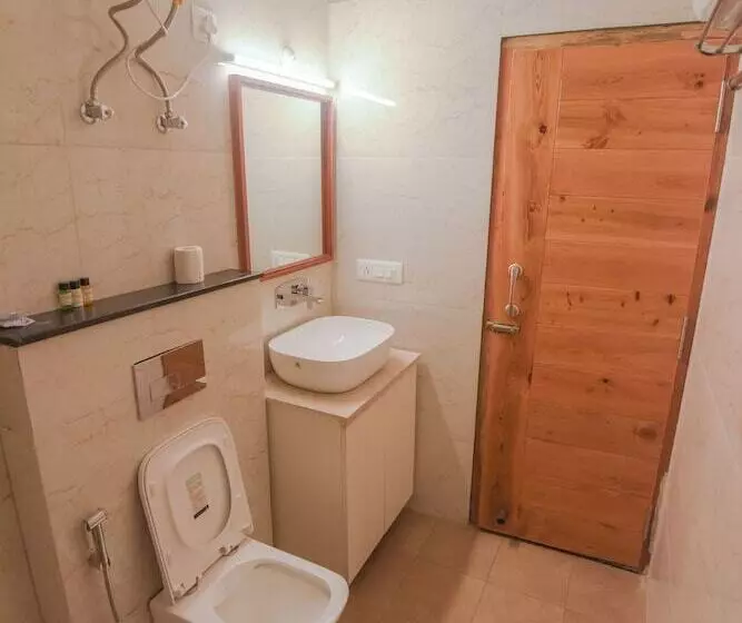 Mussoorie Estate By Dumnu Homes