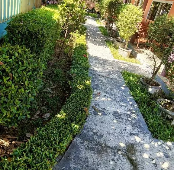 リゾートホテル Lucky Bungalows Koh Mook