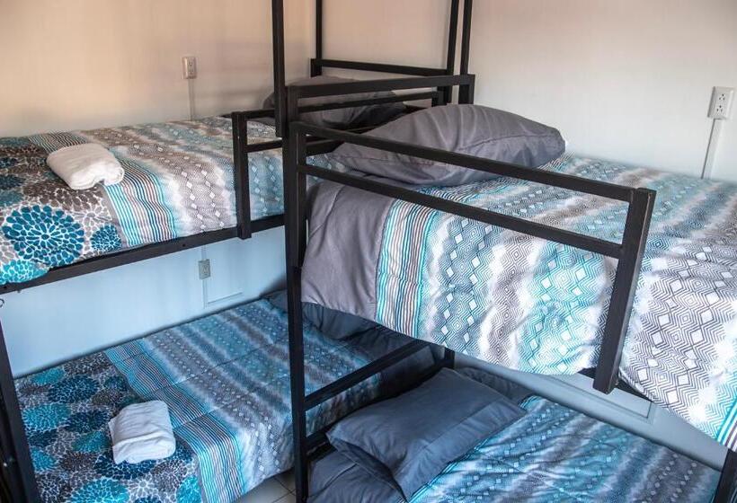 هاستل Las Carmelas, Airport Juan Santamaría, Alajuela, San José