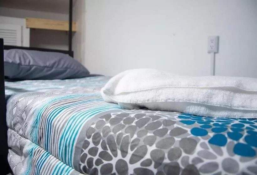 هاستل Las Carmelas, Airport Juan Santamaría, Alajuela, San José