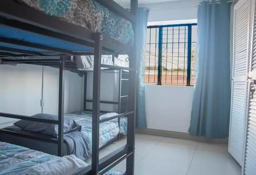 هاستل Las Carmelas, Airport Juan Santamaría, Alajuela, San José