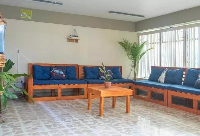 هاستل Las Carmelas, Airport Juan Santamaría, Alajuela, San José