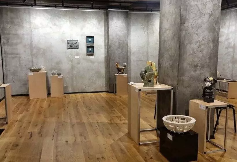 Art Hotel 158