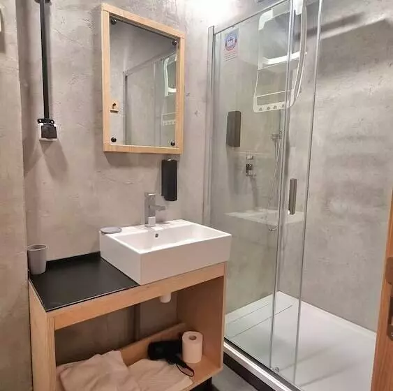 Art Hotel 158