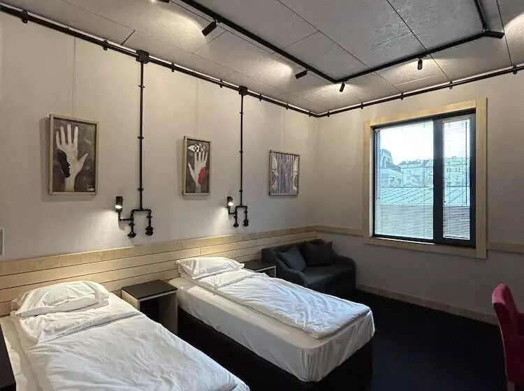 Art Hotel 158