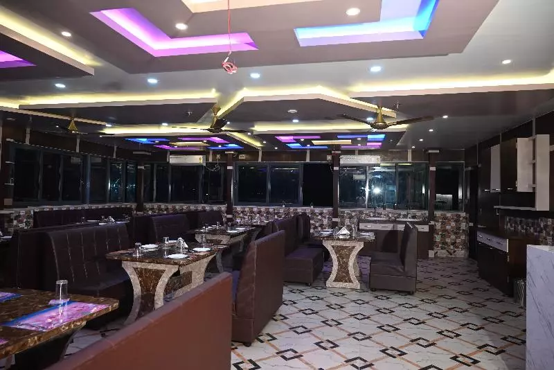 ホテル Tulusi Inn