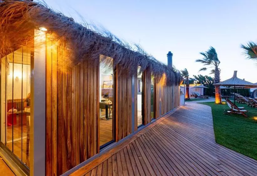 Hotelli Anda Beach Bistro & Rooms