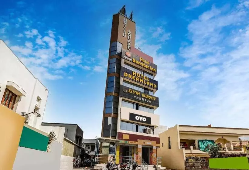 ホテル Dreamland Chandkheda