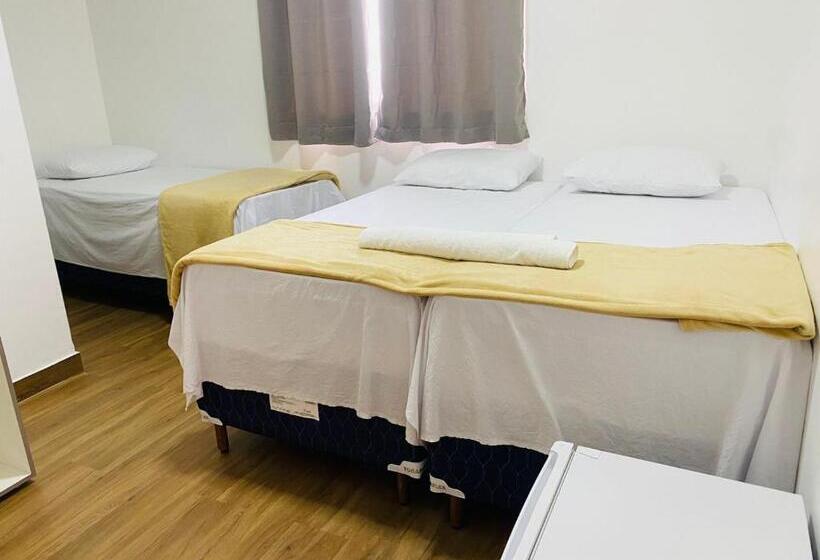 בית מלון כפרי Santorine Plaza   Itabira   Próximo A Fundação Cultural Carlos Drummond Andrade