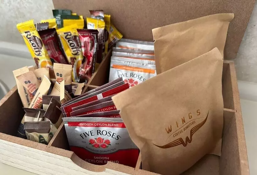 Majatalo Room In Guest Room   Cozy Crner Kitehouse