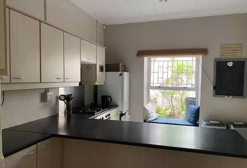 Majatalo Room In Guest Room   Cozy Crner Kitehouse