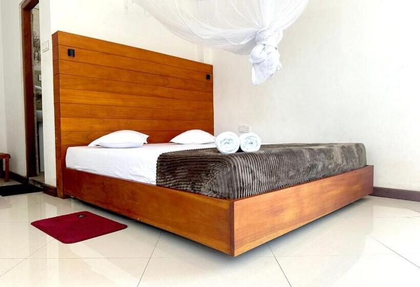 Pensão White Block Hotel & Resturant