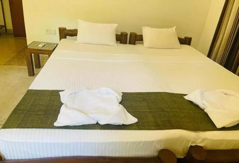 The Mastodon Valley Safari Resort