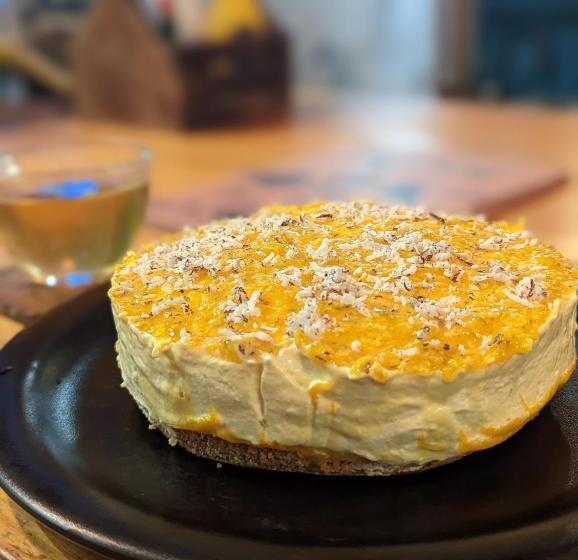 Bed and Breakfast Attic Monkey Cafe & Rooms