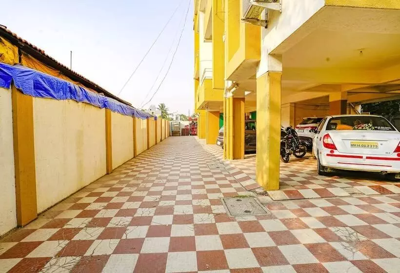 Fabhotel Himalay