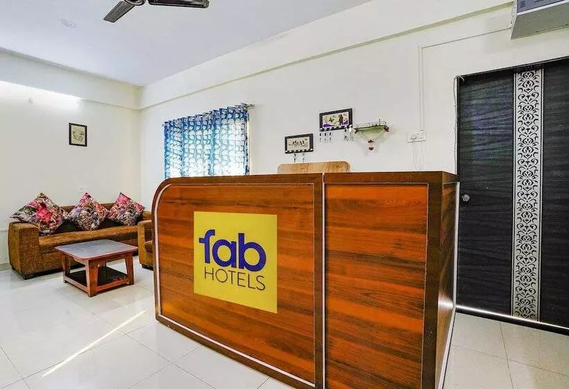Fabhotel Himalay