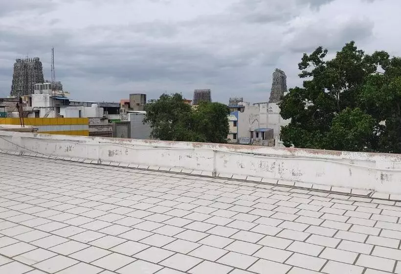 ホテル Ymca   Near Meenakshi Amman Temple Madurai