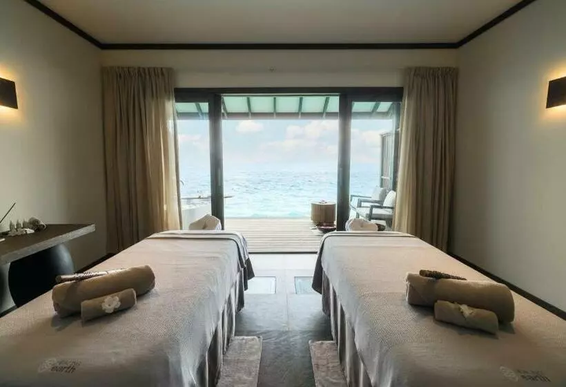 استراحتگاه Jawakara Islands Maldives