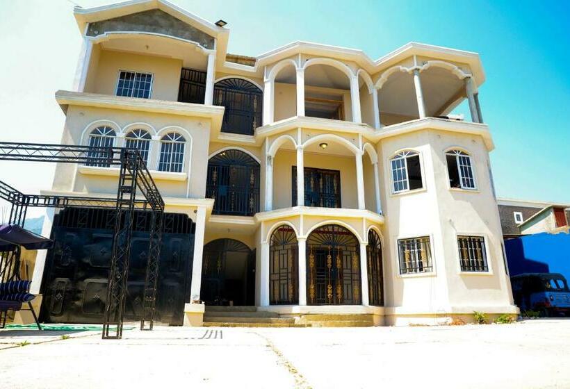 تختخواب و صبحانه Cercle Guest House Bar Resto 46