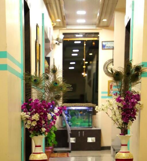 호텔 Mahishmati Palace