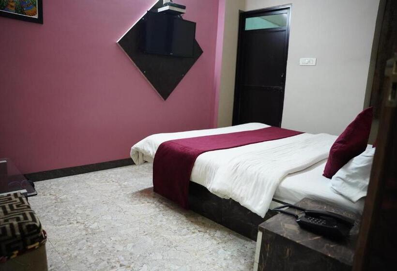 호텔 Mahishmati Palace