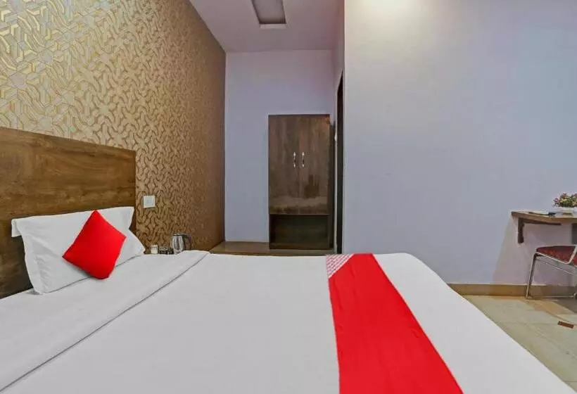 ホテル Oyo Flagship 81084 The Nandan Inn