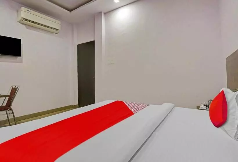 ホテル Oyo Flagship 81084 The Nandan Inn