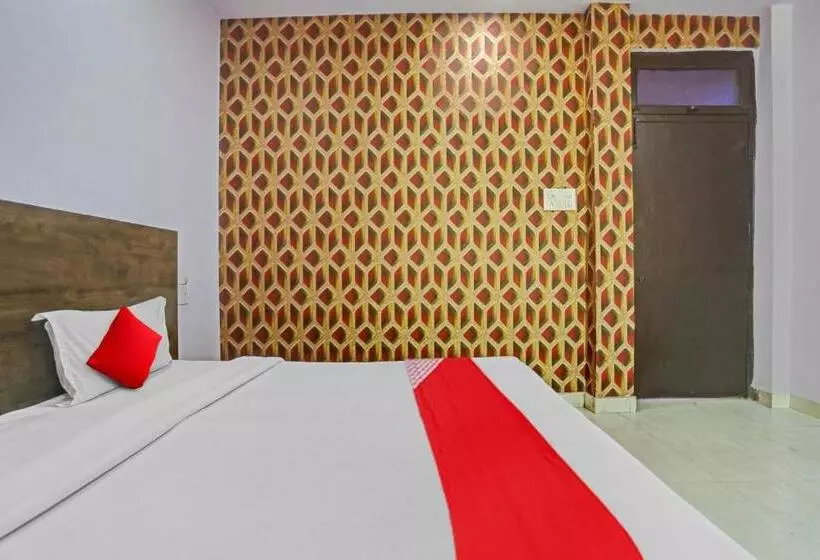 ホテル Oyo Flagship 81084 The Nandan Inn