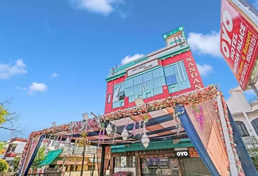 ホテル Oyo Flagship 81084 The Nandan Inn